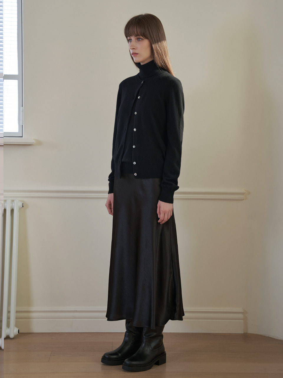 Satin Flare Skirt (Black)
